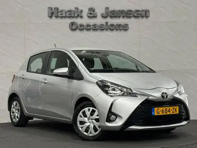 Toyota Yaris - Thumbnail 3