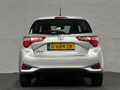 Toyota Yaris - Thumbnail 7