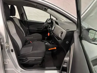 Toyota Yaris - Thumbnail 10