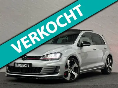 Volkswagen Golf - Thumbnail 2