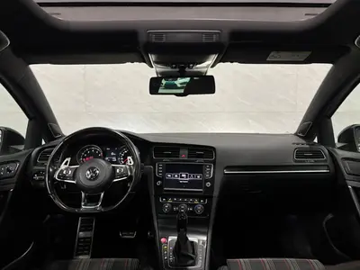 Volkswagen Golf - Thumbnail 13