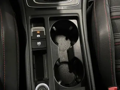 Volkswagen Golf - Thumbnail 29