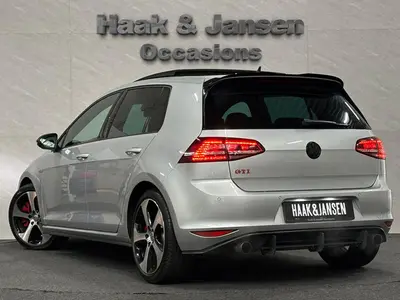 Volkswagen Golf - Thumbnail 4