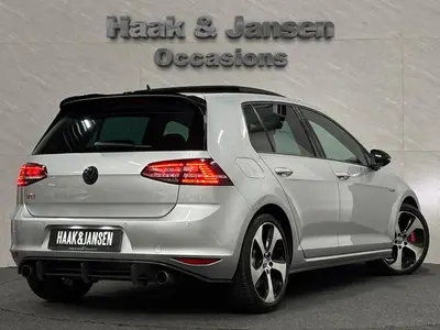 Volkswagen Golf - Thumbnail 5