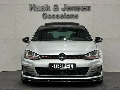 Volkswagen Golf - Thumbnail 8