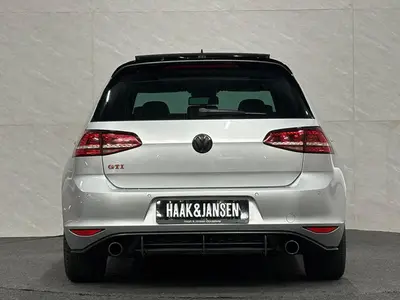 Volkswagen Golf - Thumbnail 9