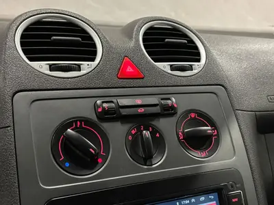 Volkswagen Caddy - Thumbnail 43