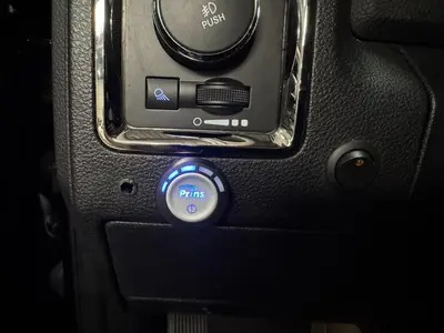 Dodge Ram - Thumbnail 29