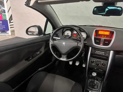 Peugeot 207 - Thumbnail 14