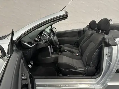 Peugeot 207 - Thumbnail 10