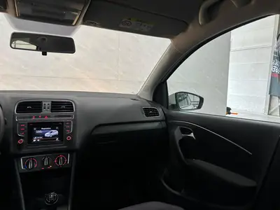 Volkswagen Polo - Thumbnail 13