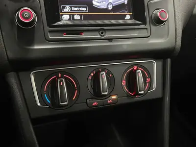 Volkswagen Polo - Thumbnail 17