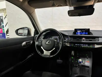 Lexus CT - Thumbnail 13