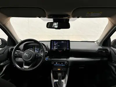 Toyota Yaris - Thumbnail 12