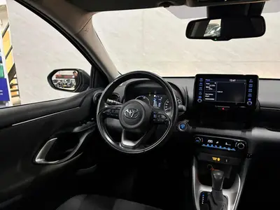 Toyota Yaris - Thumbnail 14