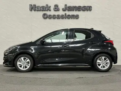 Toyota Yaris - Thumbnail 8