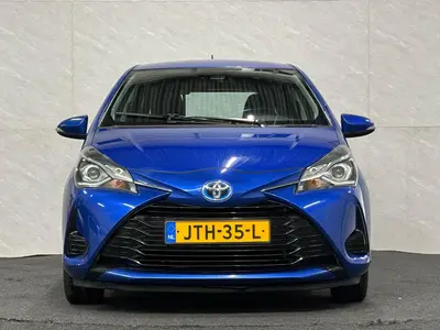 Toyota Yaris - Thumbnail 6