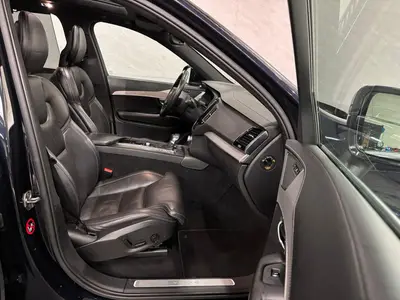 Volvo XC90 - Thumbnail 11