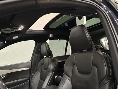 Volvo XC90 - Thumbnail 10