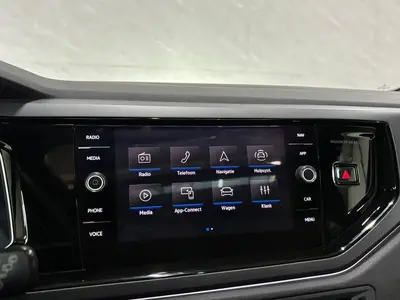 Volkswagen Polo - Thumbnail 16