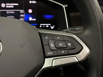 Volkswagen Polo - Thumbnail 21