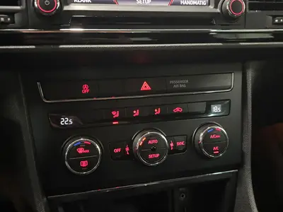 SEAT Leon - Thumbnail 16