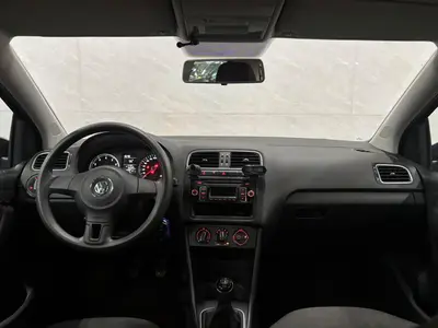 Volkswagen Polo - Thumbnail 12