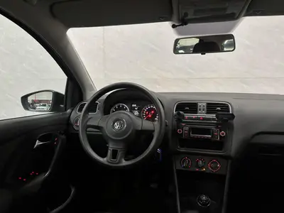 Volkswagen Polo - Thumbnail 14