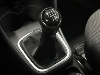 Volkswagen Polo - Thumbnail 18