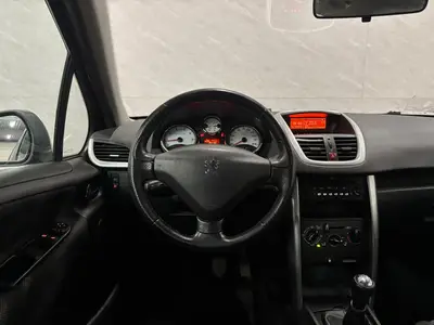 Peugeot 207 - Thumbnail 15