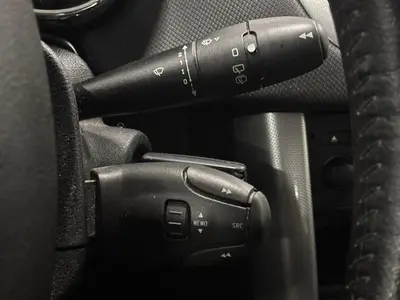 Peugeot 207 - Thumbnail 22