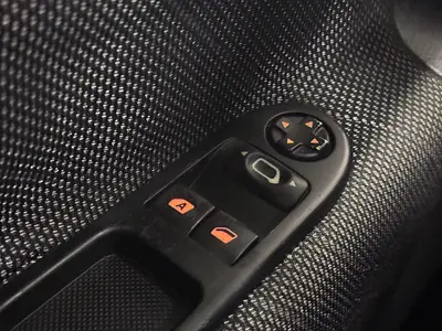 Peugeot 207 - Thumbnail 23