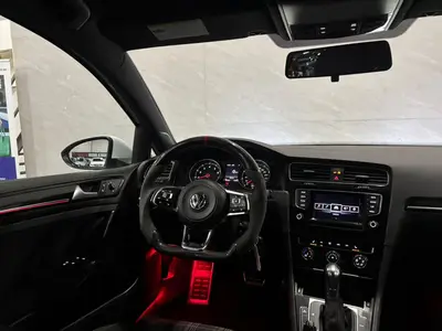 Volkswagen Golf - Thumbnail 14