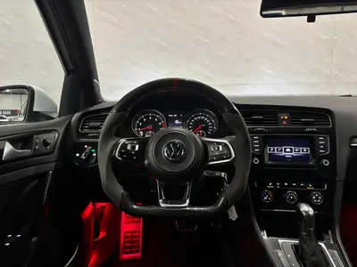 Volkswagen Golf - Thumbnail 15