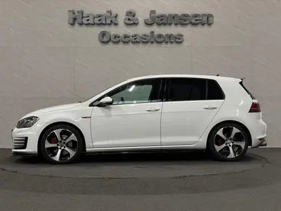 Volkswagen Golf - Thumbnail 9