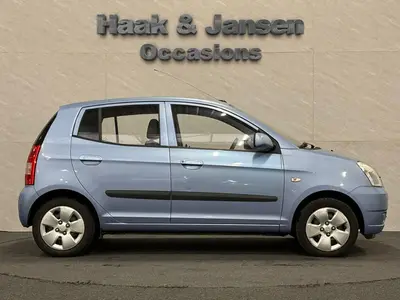 Kia Picanto - Thumbnail 8