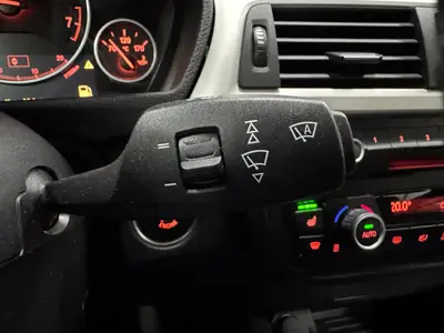 BMW 3 Serie - Thumbnail 23