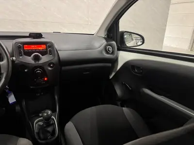 Peugeot 108 - Thumbnail 13