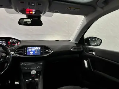Peugeot 308 - Thumbnail 14