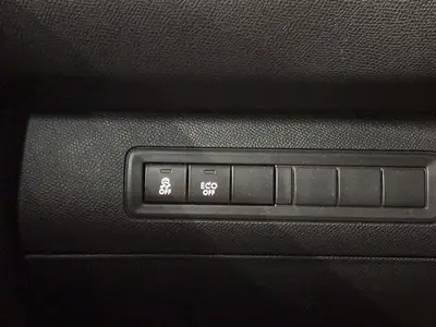 Peugeot 308 - Thumbnail 26