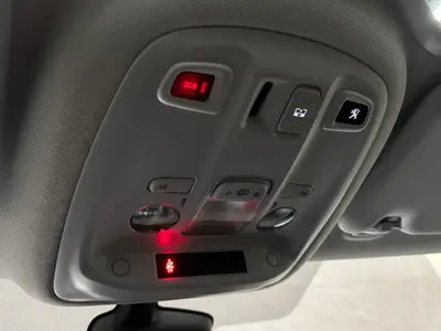 Peugeot 308 - Thumbnail 28