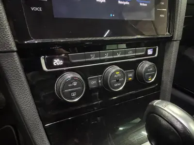 Volkswagen Golf - Thumbnail 14