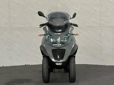 Piaggio - Thumbnail 5
