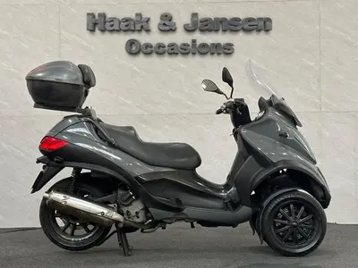 Piaggio - Thumbnail 8