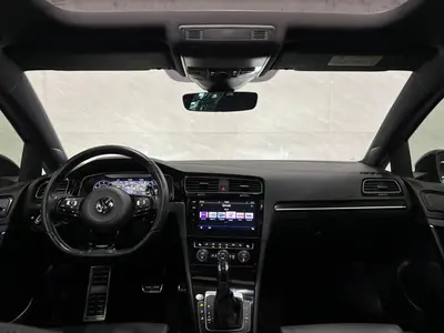 Volkswagen Golf - Thumbnail 12