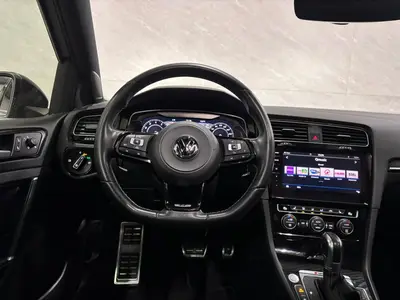 Volkswagen Golf - Thumbnail 15