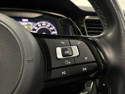 Volkswagen Golf - Thumbnail 20