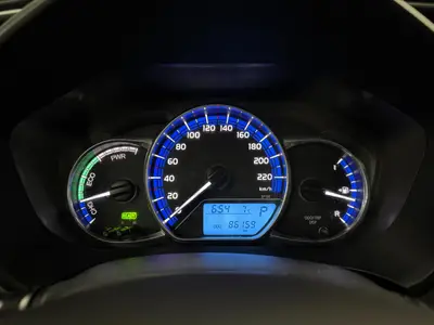 Toyota Yaris - Thumbnail 20