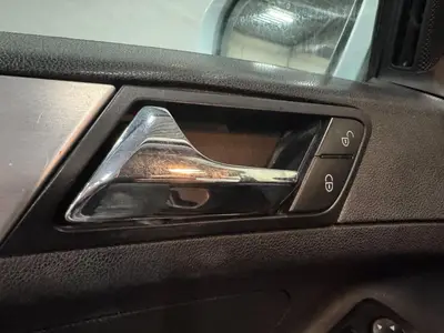 Mercedes-Benz M-Klasse - Thumbnail 26