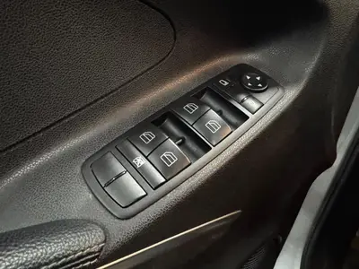 Mercedes-Benz M-Klasse - Thumbnail 27